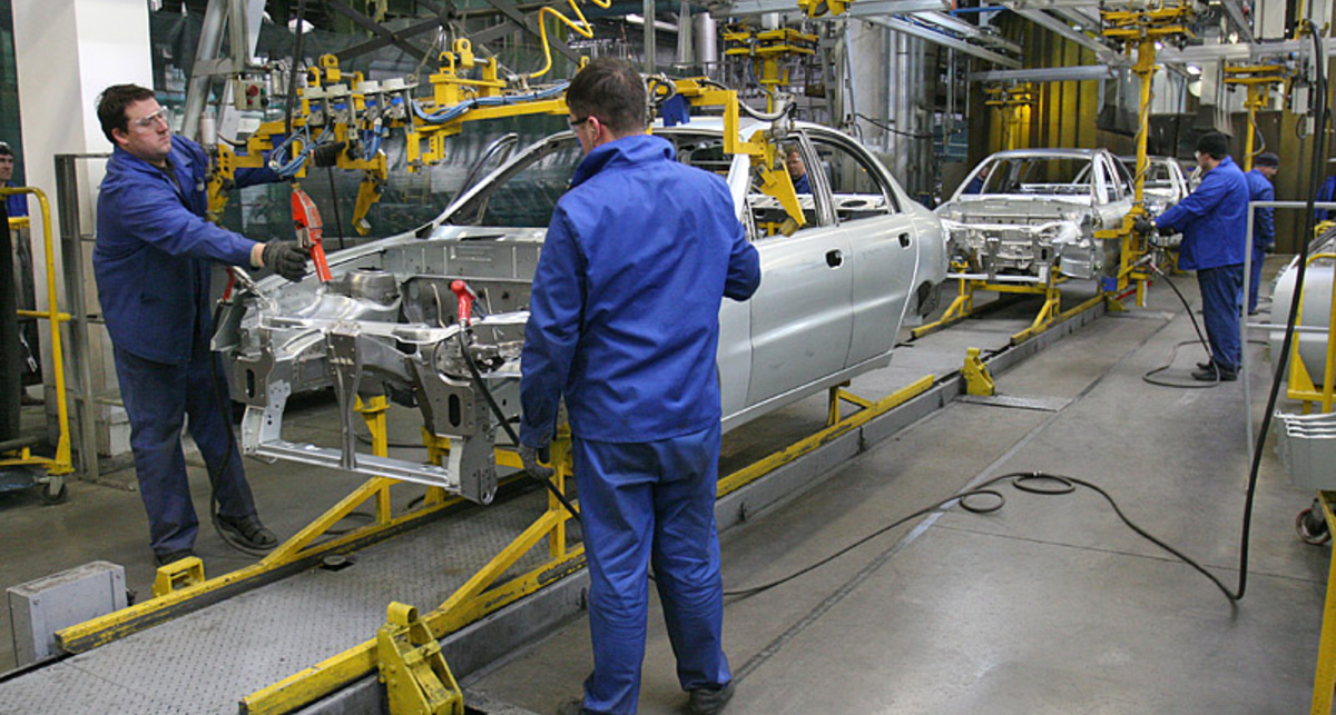 АвтоЗАЗ стал лидером по производству автомобилей