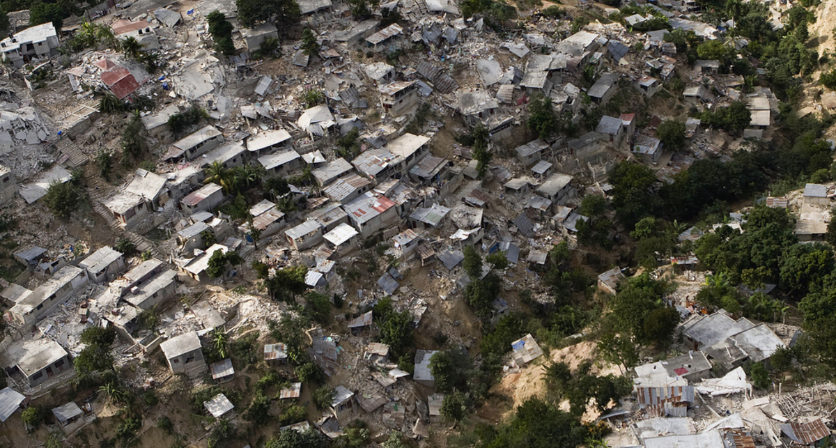 Японские автогиганты помогут жертвам катастрофы