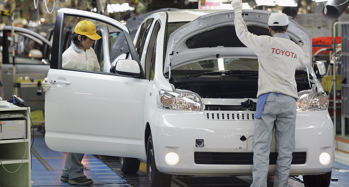 Toyota и Honda сокращают производство в Британии