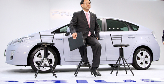 Toyota и Microsoft будут следить за расходом топлива