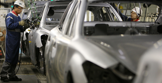 Toyota остановила пять заводов в Европе