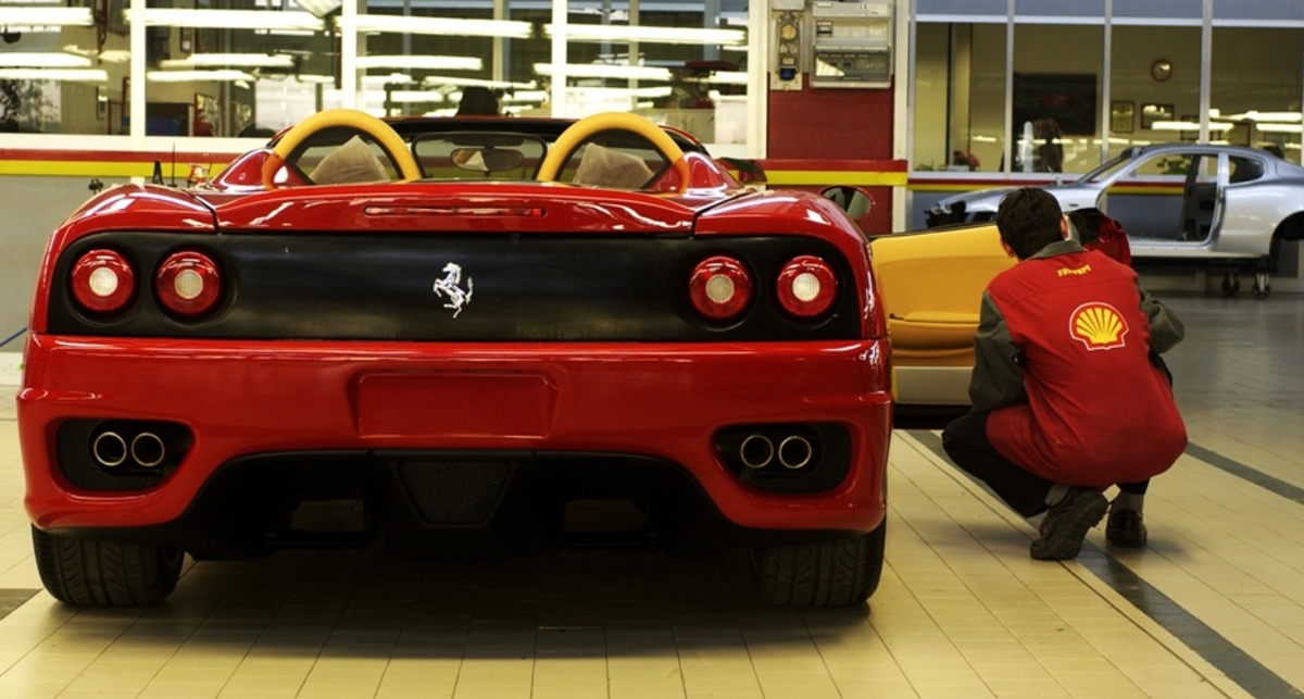 Легендарную марку Ferrari оценили в $7,3 млрд.