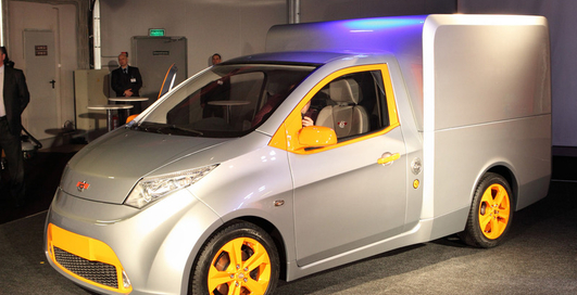 "Ё-мобили" начнут бить уже осенью