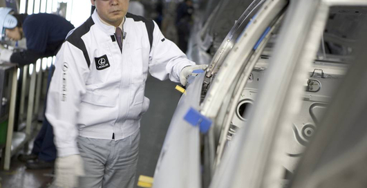 Восстановление "Тойоты" растянется до декабря