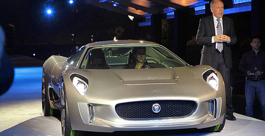 Новый Jaguar разгонится до 300 км/ч за 15,5 секунды