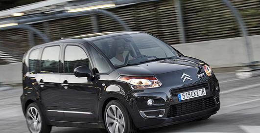 Citroen C3 Picasso может остановить пассажир
