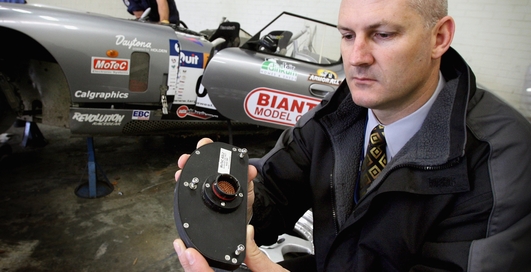 На американских машинах появятся "черные ящики"