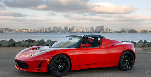 За рулем Tesla Roadster установили еще один рекорд