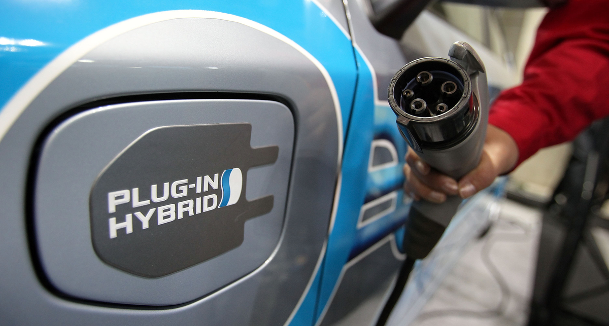 Немцы выбрали единую розетку для эко-каров