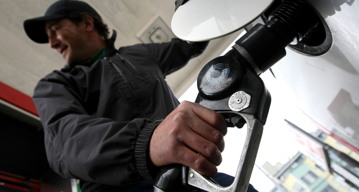 Цены на бензин пугают европейских туристов