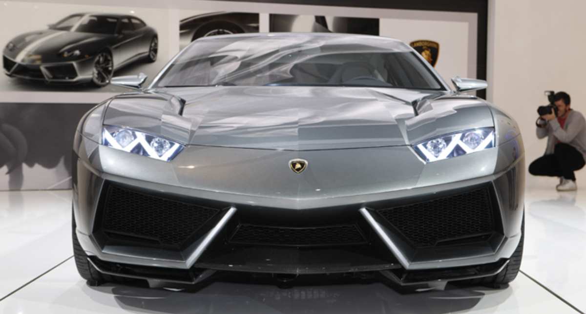 Новый Lamborghini сделают конкуренты
