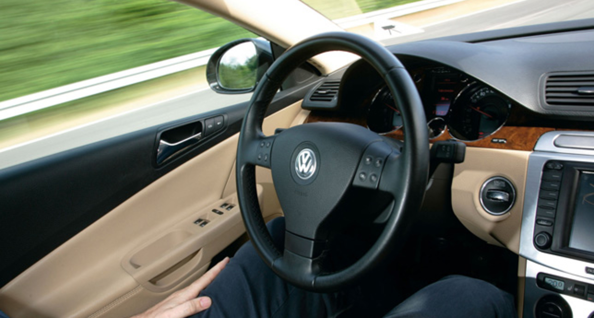 Автомобили Volkswagen получат автопилот