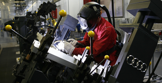 Audi строит завод в США