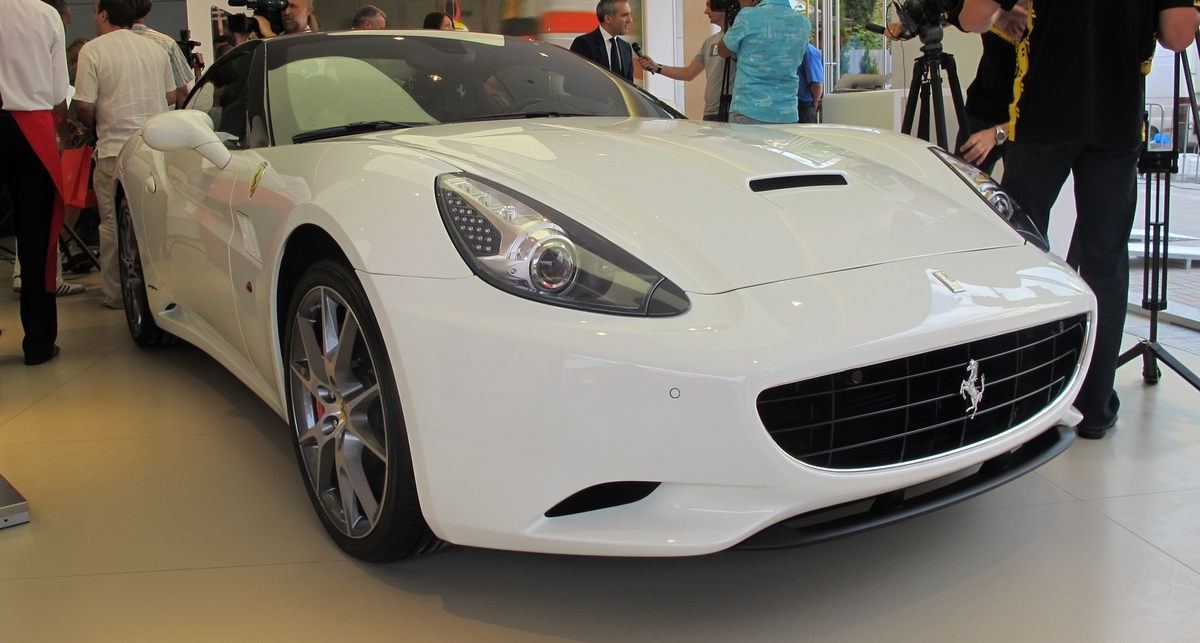 Ferrari займется выпуском эксклюзивных спорткаров