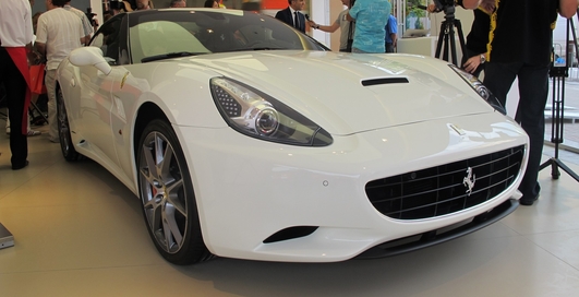 Ferrari займется выпуском эксклюзивных спорткаров