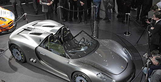 Новый Porsche за ?645 тыс. прописался в Украине