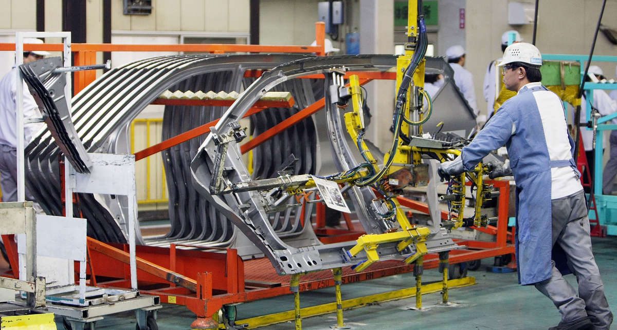 Японские автокомпании набирают сотрудников