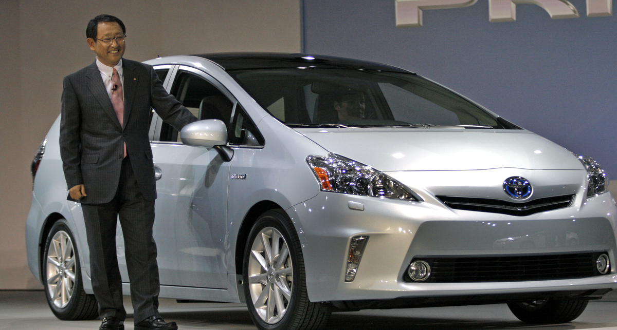 Новый Prius будет в 2 раза экономичней