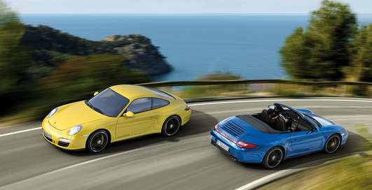 Porsche отзывает почти 1 тыс. спорткаров