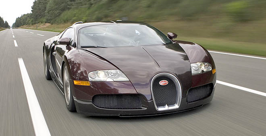 Bugatti отправит гиперкар Veyron на покой