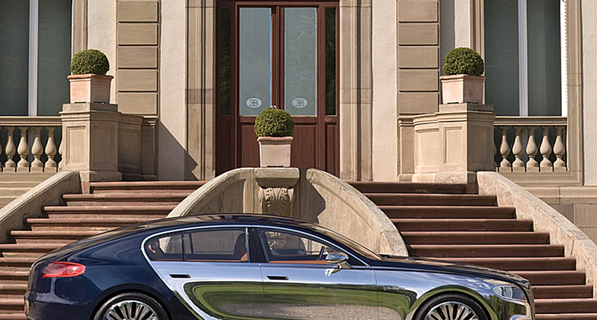 Шефа Bugatti не устраивает 