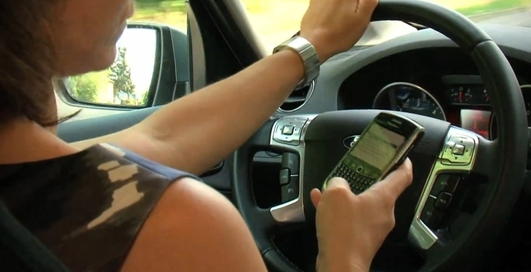Американцы придумали голосовой набор SMS за рулем (видео)