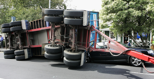 Европейские автомобили будут сами вызывать спасателей