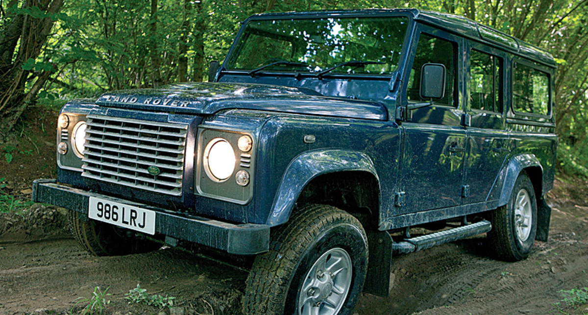 Land Rover Defender продержится до 2017 года