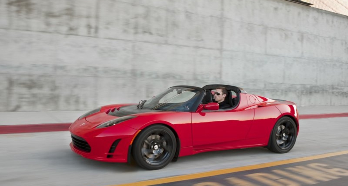 Ведущие Top Gear выиграли суд у Tesla