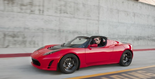 Ведущие Top Gear выиграли суд у Tesla