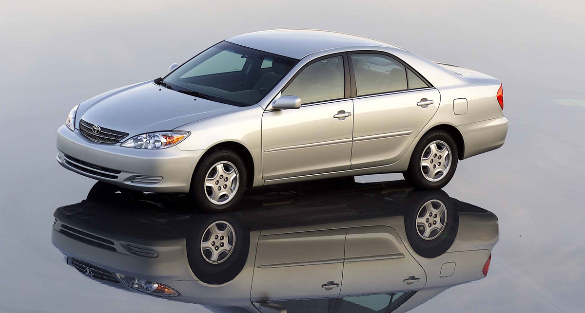 Toyota снова отзывает полмиллиона машин