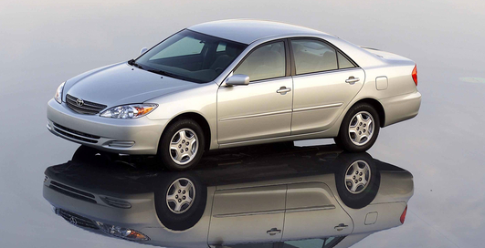 Toyota снова отзывает полмиллиона машин