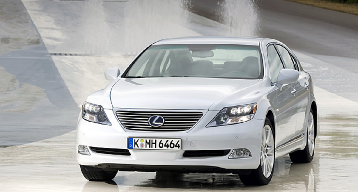 Немцы променяли свои машины на японские