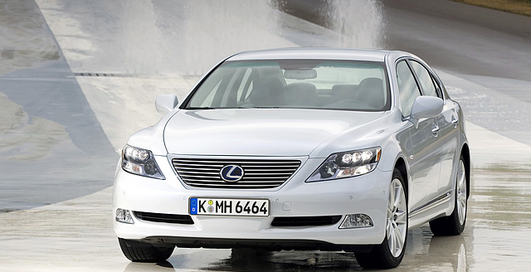 Немцы променяли свои машины на японские