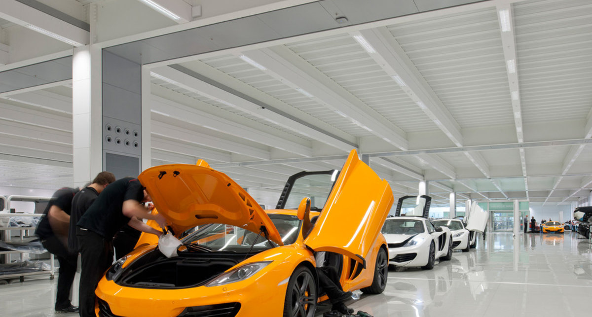 McLaren назвал имя новой модели