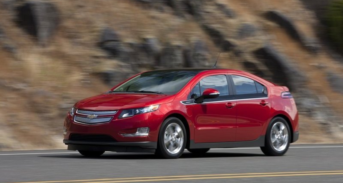 Владельцам бракованных Chevrolet Volt выдадут временные машины