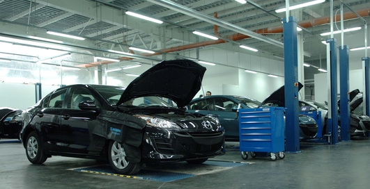 Mazda дарит клиентам небольшие подарки