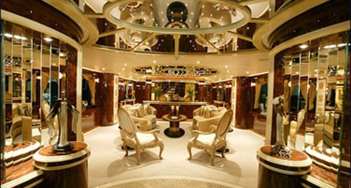 Мега-яхта  Millennium 140 стоит $28 млн.