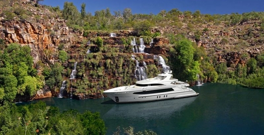 Быстроходная мегаяхта покоряет  Австралию