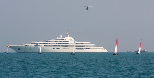 Строится мегаяхта «круче, чем у Абрамовича»