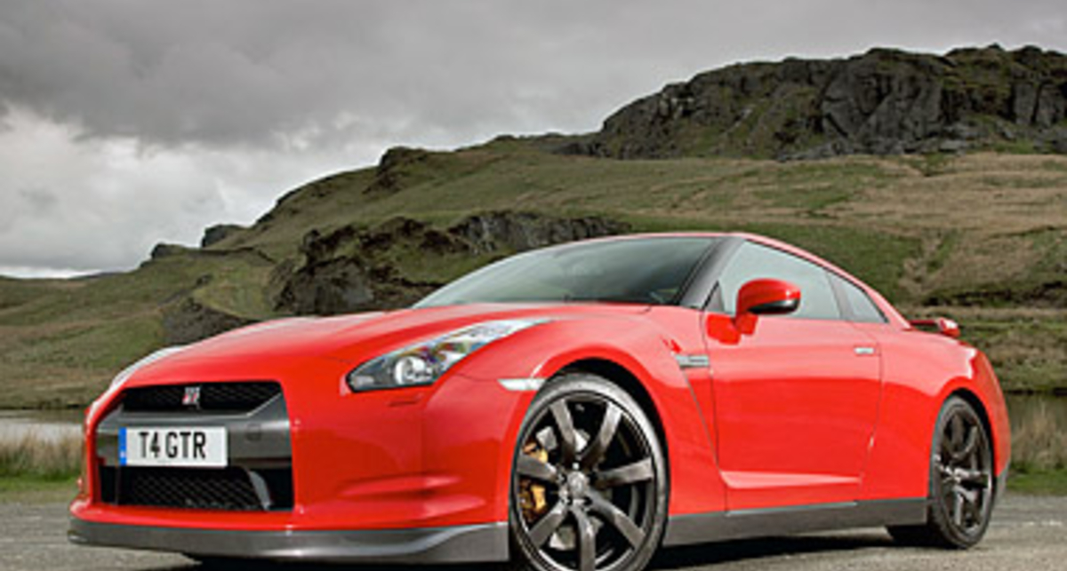 Nissan обновил европейскую версию суперкара GT-R