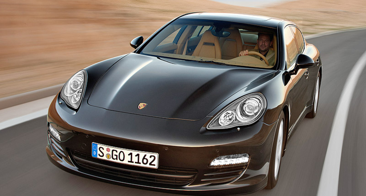 Самый мощный Porsche Panamera представят в апреле