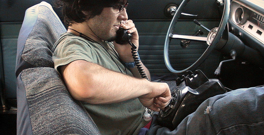 Запрет на мобильные спровоцировал волну аварий