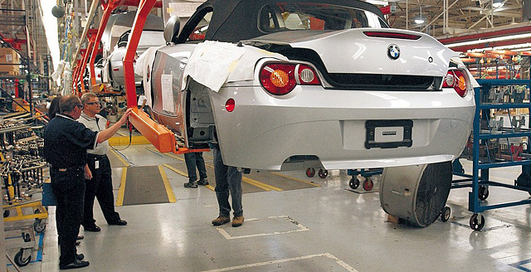 Рабочий вынес с завода BMW автокресел на ?3 млн.