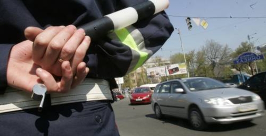 Крымских водителей терроризирует неадекватный "гаишник"