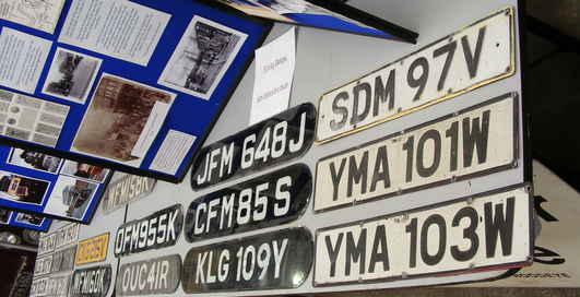 Британцы покупают "счастливые номера" за баснословные деньги