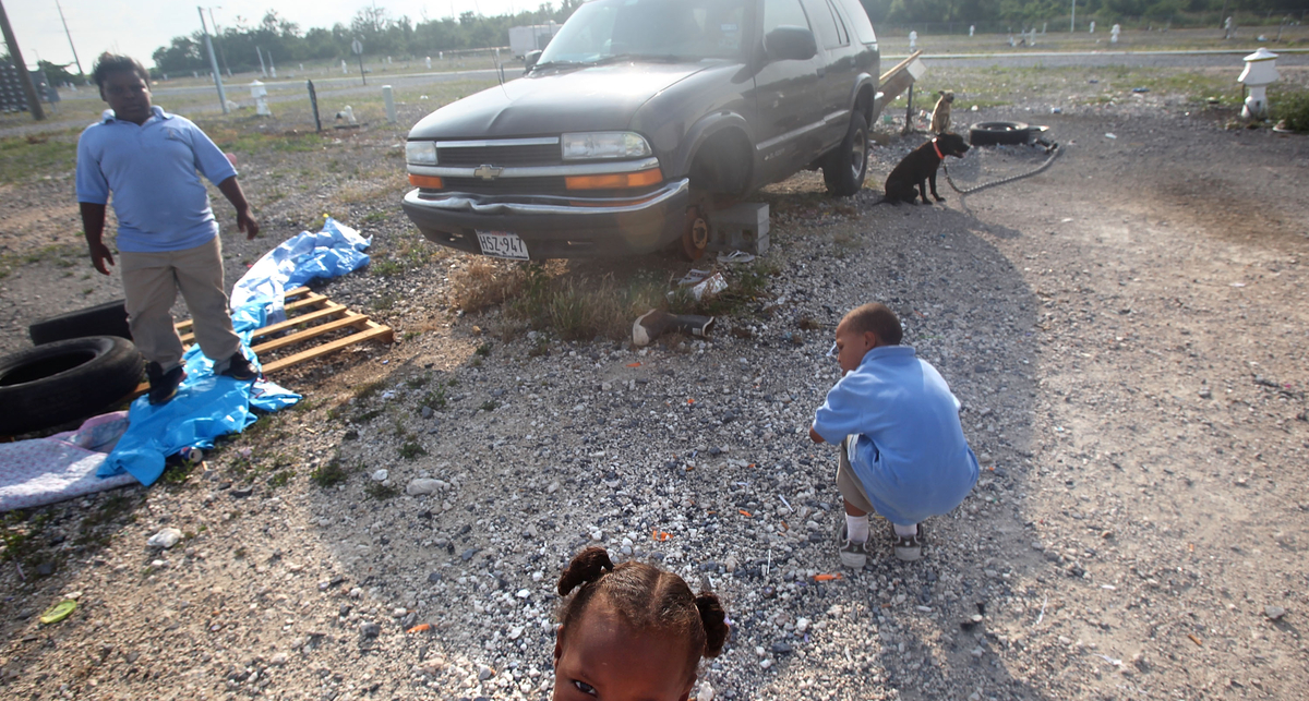 Колумбийские женщины отказываются от секса из-за разбитых дорог