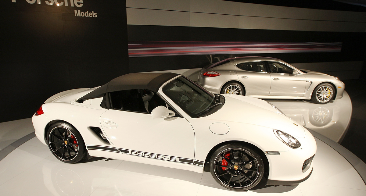 Американские пенсионеры скупают дорогие автомобили