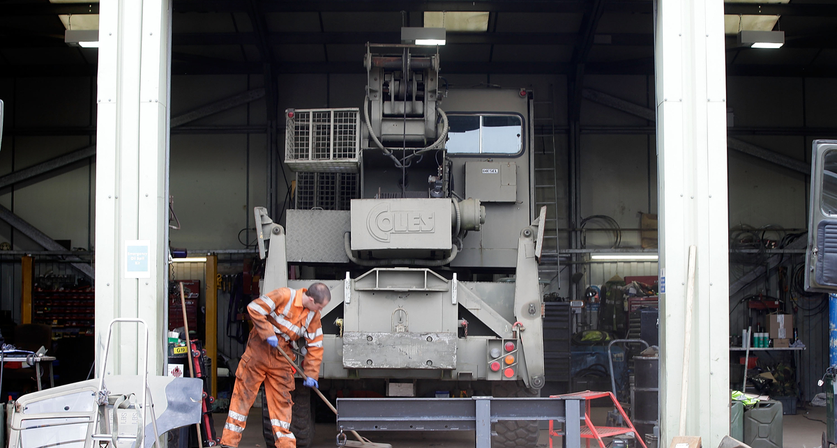 Челябинские угонщики закопали ворованный автокран