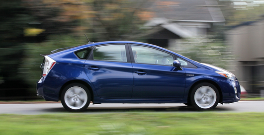 В США медведь угнал и уничтожил Toyota Prius